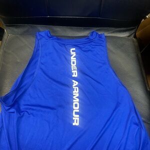 Used in a very nice shape. Fitted lg muscle shirt.